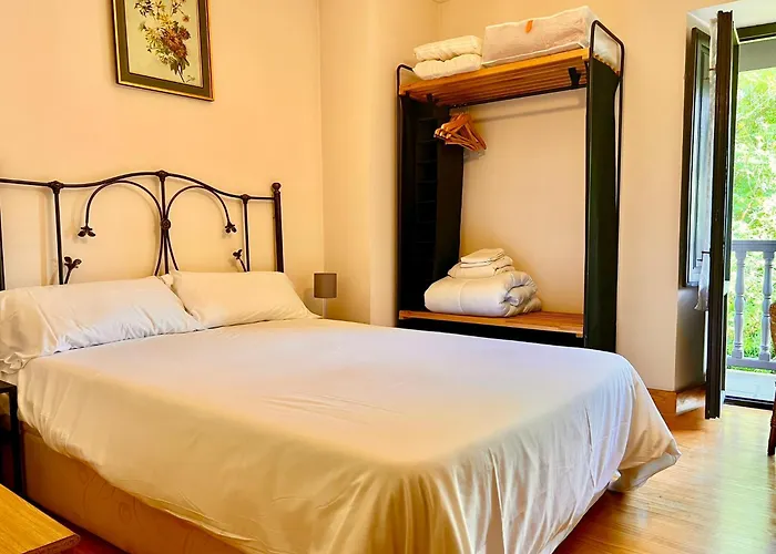 Casona - Monabri Hébergement de vacances *